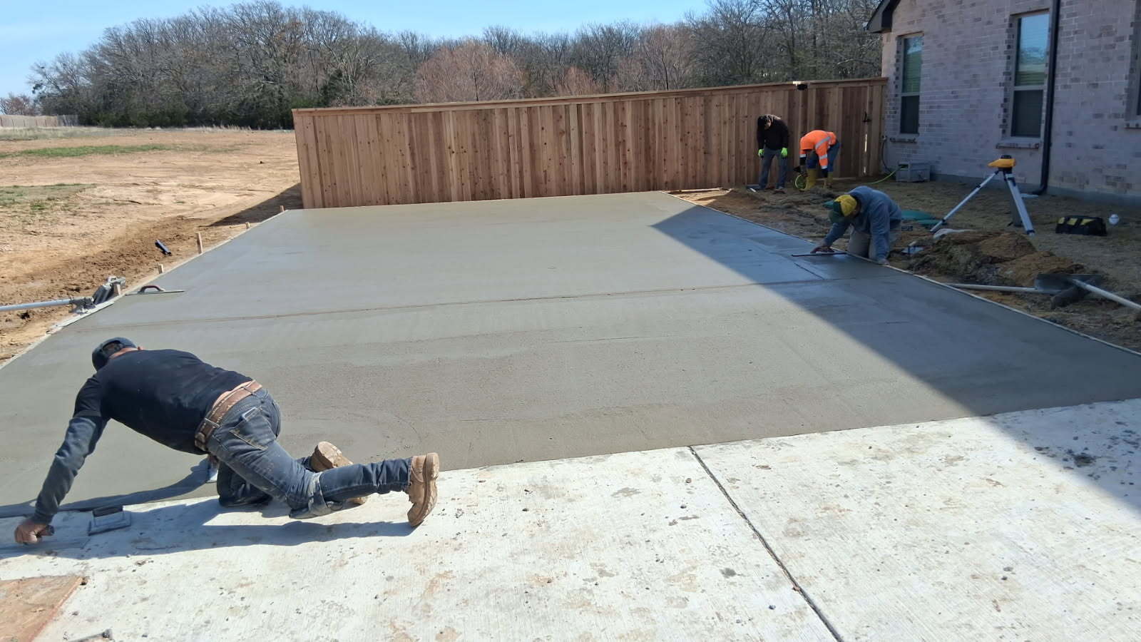 Concrete pad pour Waco TX by Gene's Home Care and Repair – 22x30 slab